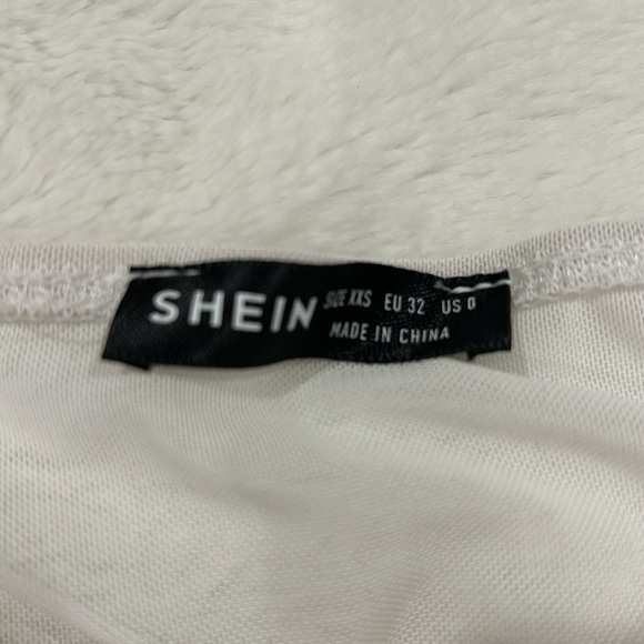 White SHEIN crop top - Picture 5 of 5